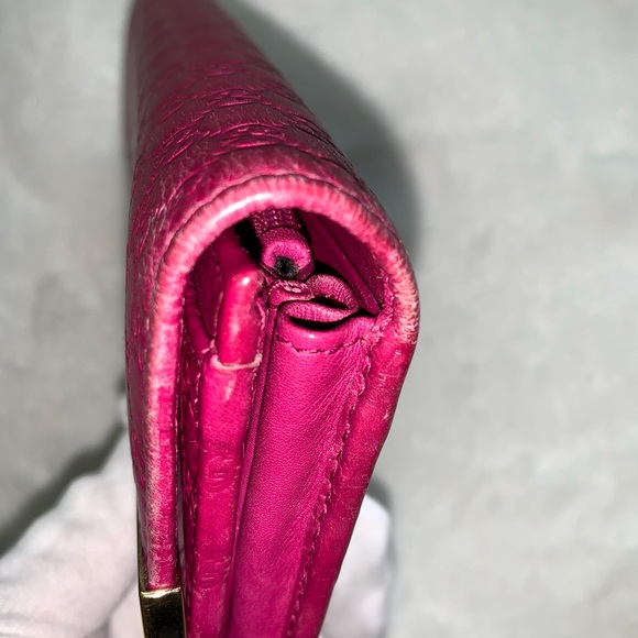 100% Authentic Gucci guccissima pattern wallet. - Picture 12 of 15